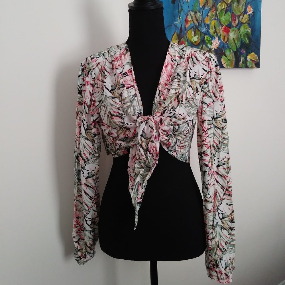 Diane von Furstenberg Long Sleeve Floral Tie Crop Top